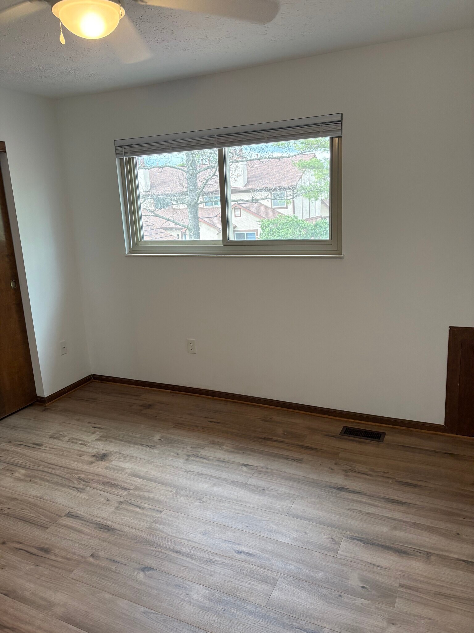 Bedroom 1 - 23 Hedgerow Ln