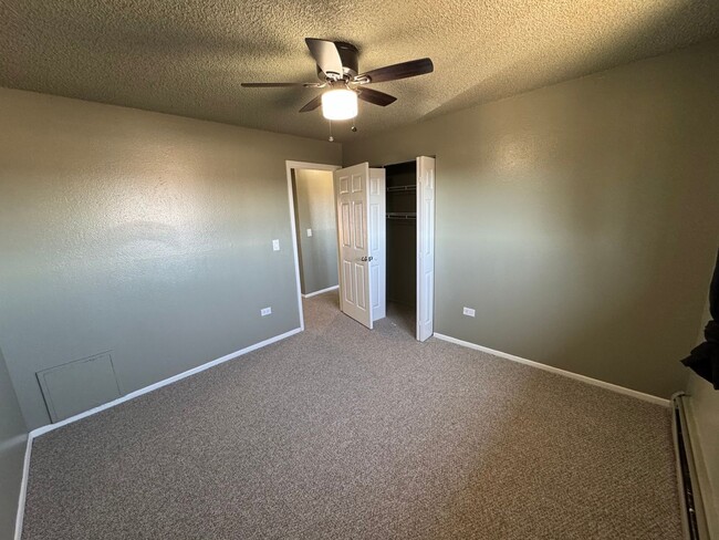 Building Photo - Charming 2BR Condo in Denver