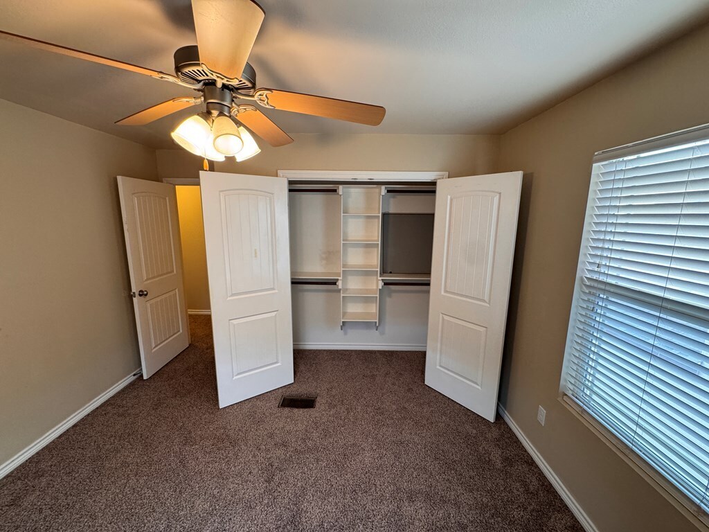 Building Photo - 7214 Barksdale Ln