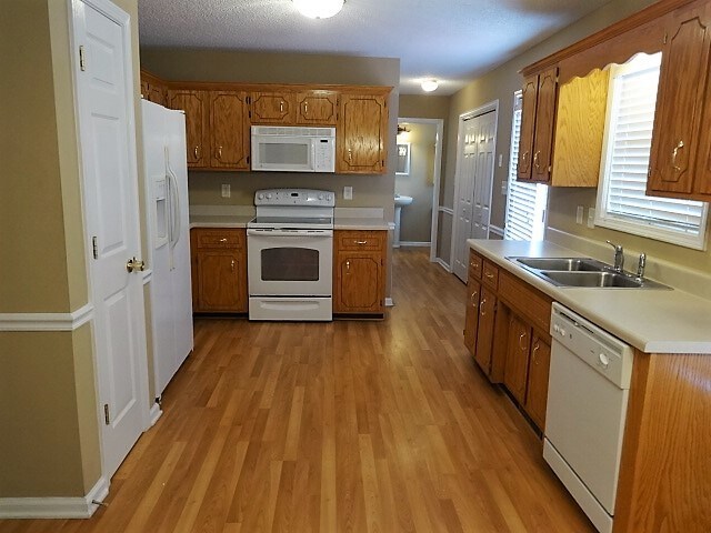 Building Photo - 1483 McKinley Ct