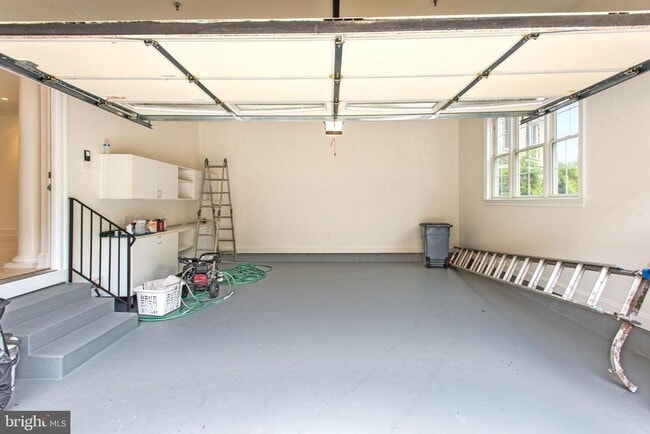 Building Photo - 8319 Quarry Manor Terrace