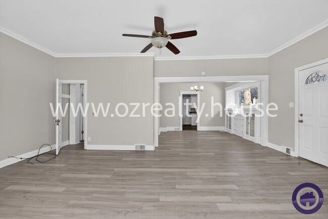 Building Photo - 1232 Walbridge Ave