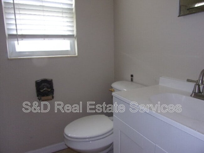 Building Photo - 3021 Balfour Ave
