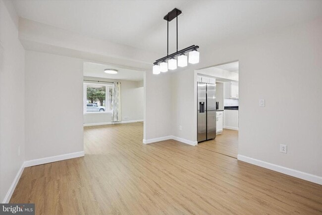 Building Photo - 21 Parc Ridge Dr