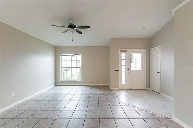 Building Photo - 10509 Cherry Oak Cir