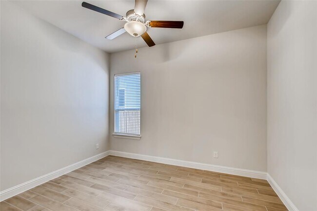 Building Photo - 601 C-Bar Ranch Trl