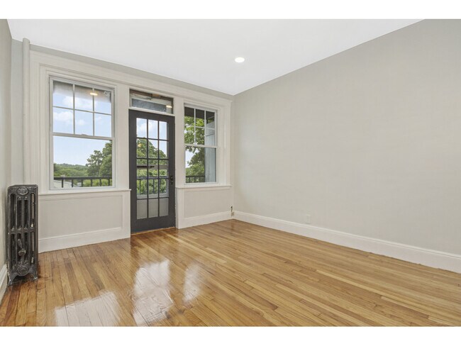 Building Photo - 339 S Huntington Ave