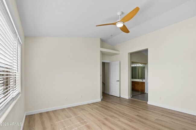 Building Photo - 14369 W Lexington Ave