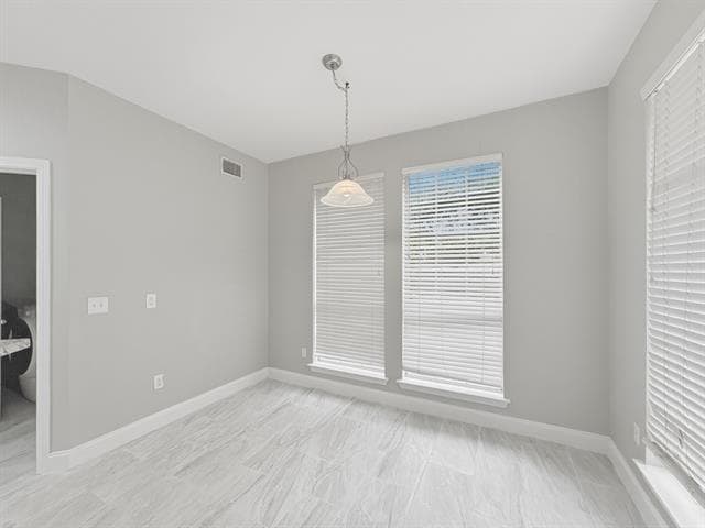 Building Photo - 2132 Cliffside Dr