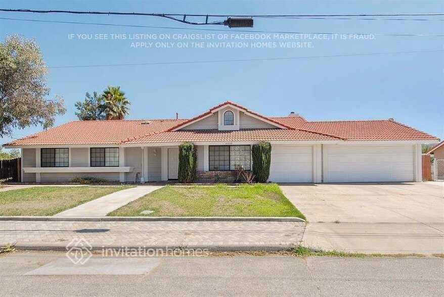 Primary Photo - 21739 Walnut St