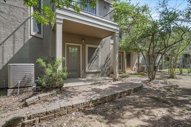 Building Photo - 11203 Ranch to Market Rd 2222