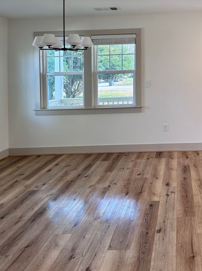 Building Photo - Newly Built Home minutes from Downtown Madison