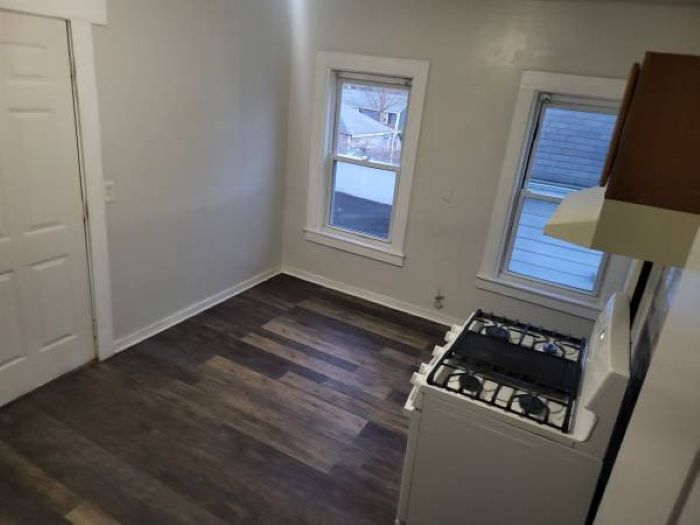 Building Photo - 188 Perkins Ave