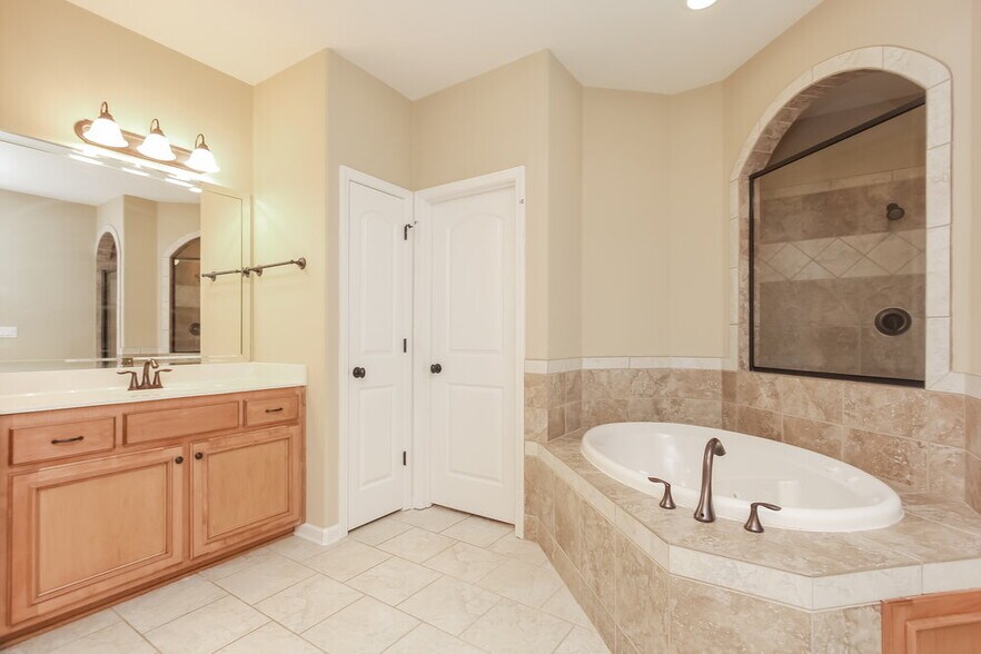 Building Photo - 55 Misty Meadows Cove