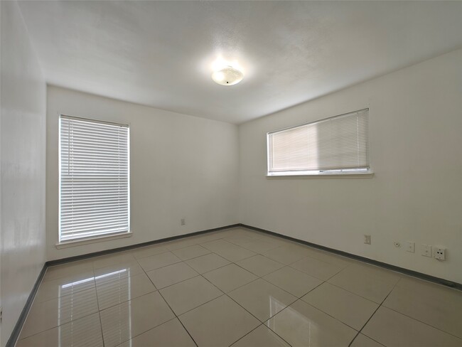 Building Photo - 4471 Yupon Ridge Dr