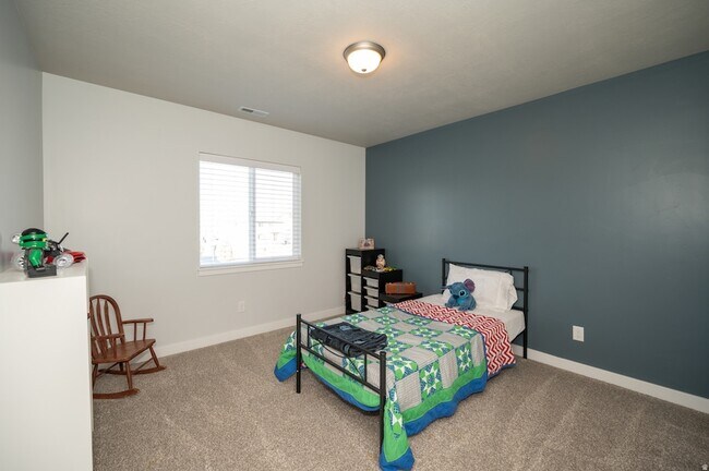 Building Photo - 4112 E Gazelle Run