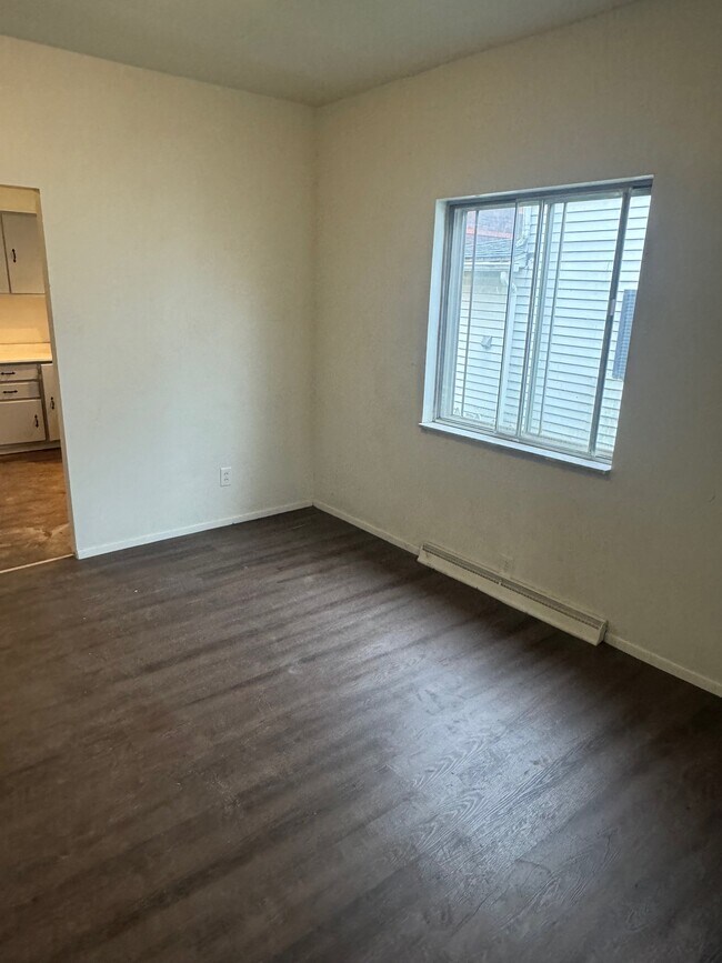 Building Photo - 941 8th Ave