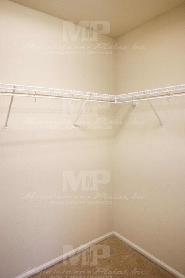 Building Photo - 3826 Eclipse Ln