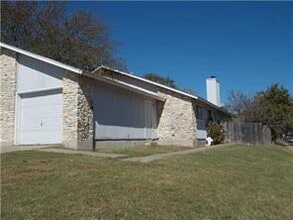 Building Photo - 1224 Tartan Ln