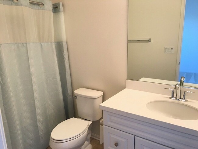 Building Photo - Beautiful 2 Bedroom Condominium with Attached Garage Located in Gated Community of Eastvale