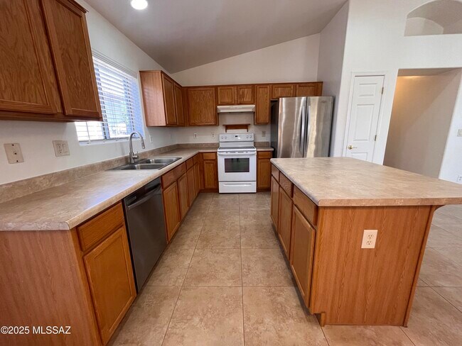 Building Photo - 13268 E Mesquite Flat Spring Dr