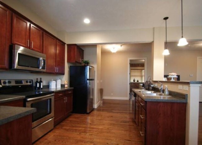 Interior Photo - Unitah Flats