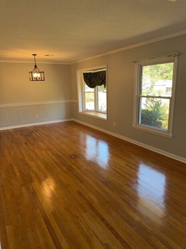 Building Photo - 4064 Johnstown Dr