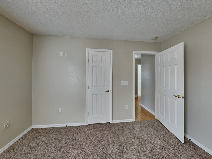 Building Photo - 7691 Canterbury Cir