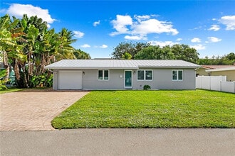 Building Photo - 2360 NE 15th Terrace