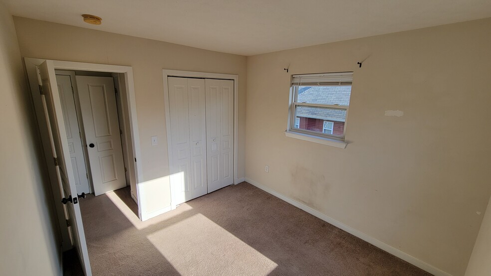 Building Photo - 1252 Frost Pl