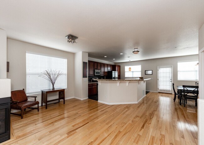 Building Photo - Downtown 3 Bedroom Townhome with 2 Car Garage