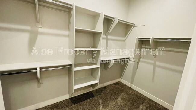 Building Photo - 2995 W Lynx Dr