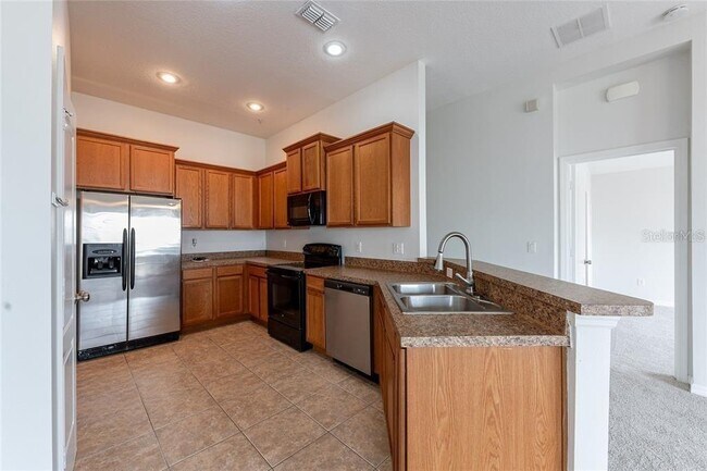 Building Photo - 6612 S Goldenrod Rd