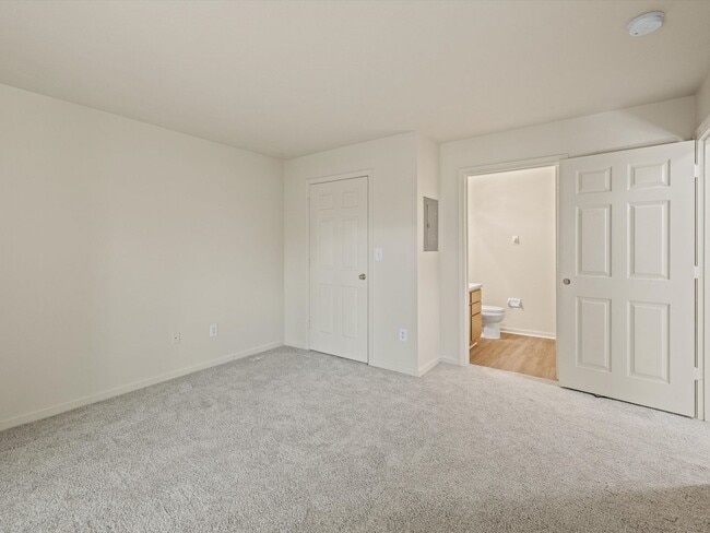 Building Photo - 103 Aspen Dr