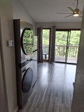 Building Photo - 150 SWS Dr