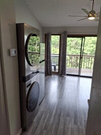 Building Photo - 150 SWS Dr