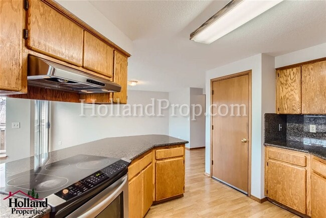 Building Photo - Gorgeous & Spacious Home 4 beds 3 bath!!!