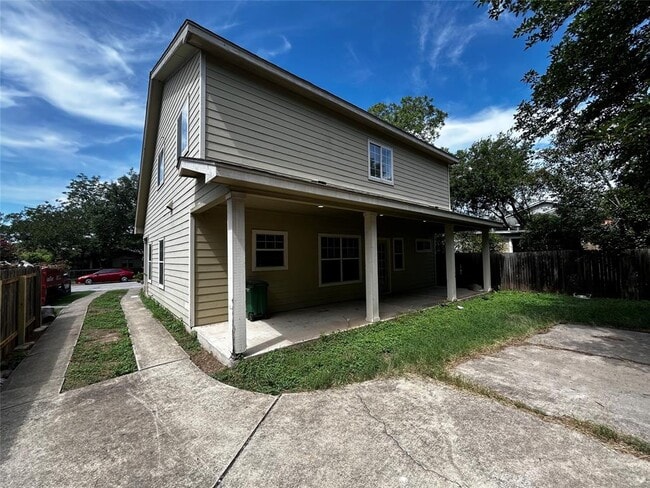 Building Photo - 408 Nelray Blvd