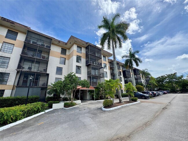 Building Photo - 5570 NW 44th St