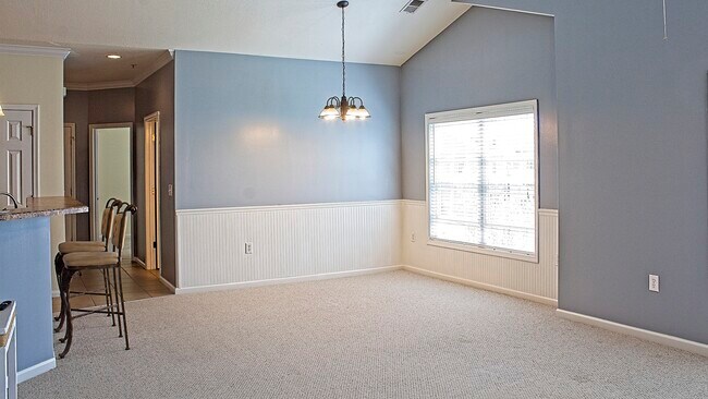 Building Photo - 401 Mahogany Dr