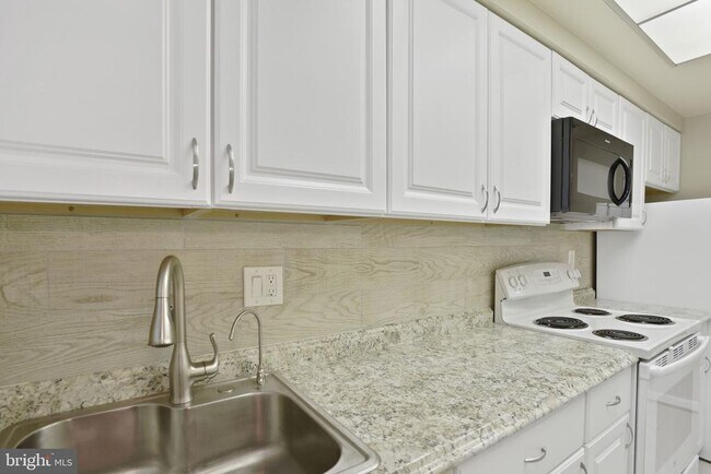 Building Photo - 2919 Willston Pl