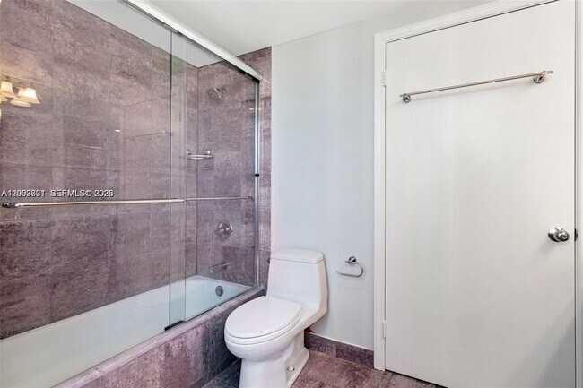 Building Photo - 701 Brickell Key Blvd