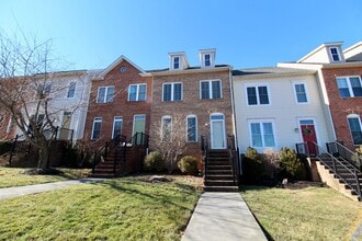 Building Photo - Upscale townhome  with attached garage for rent in the Townes at Bluestone!