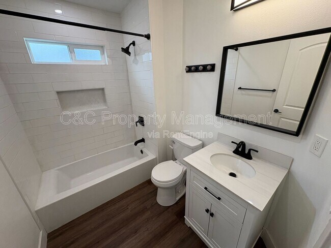 Building Photo - 59 W Castle St