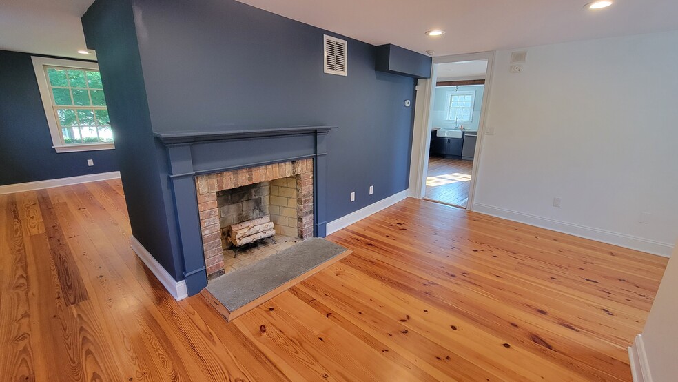 Dining room side of double fireplace (yes, it works) - 248 Smith Ridge Rd