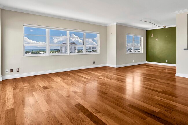 Building Photo - 2500 E Las Olas Blvd