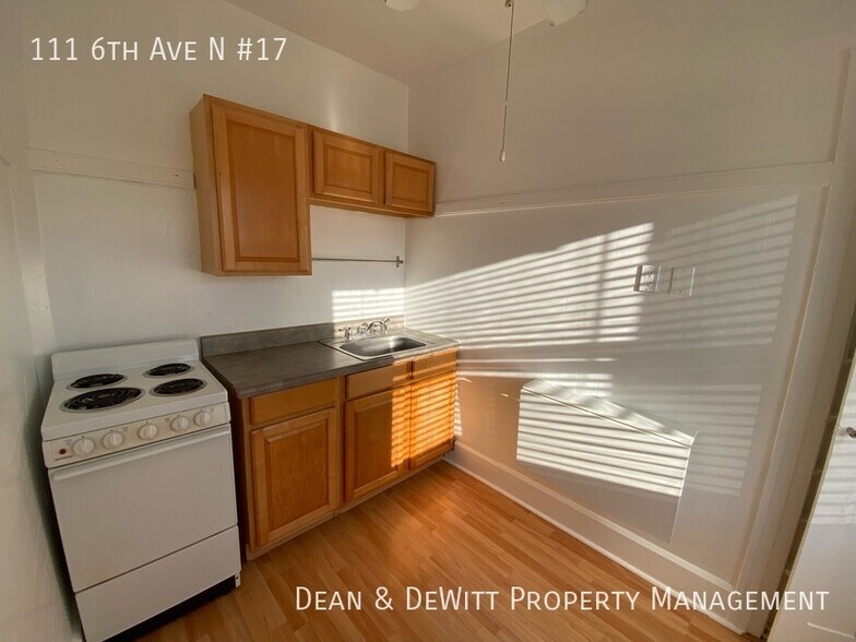 Building Photo - 111 6th Ave N