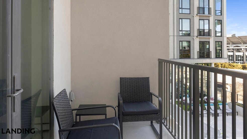 Building Photo - 1007 S Mint St