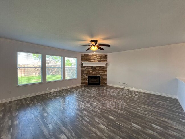 Building Photo - 9221 Comanche Ridge Dr