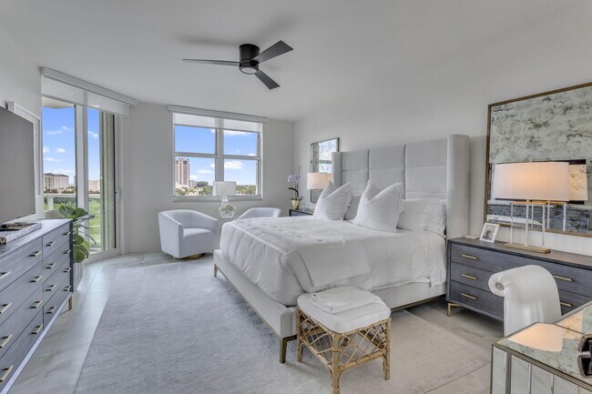 Building Photo - 500 SE Mizner Blvd